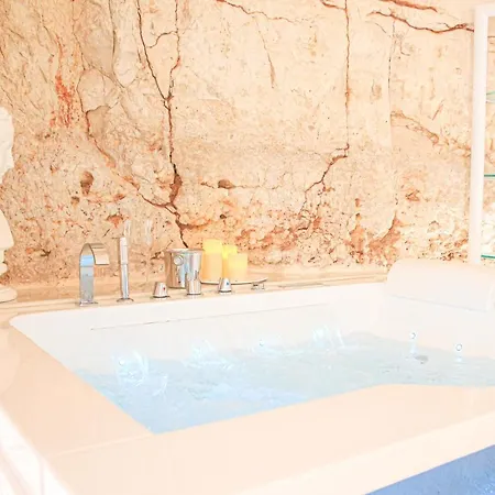 Gb Grotta Bianca أوستوني