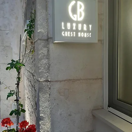 Gb Grotta Bianca * أوستوني