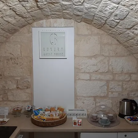 Gb Grotta Bianca أوستوني